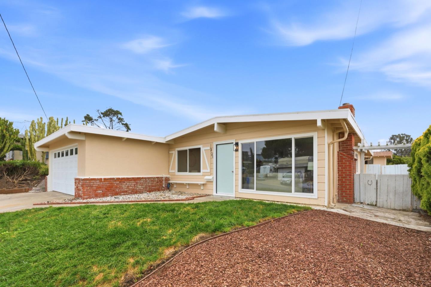 2140 Espanola Drive