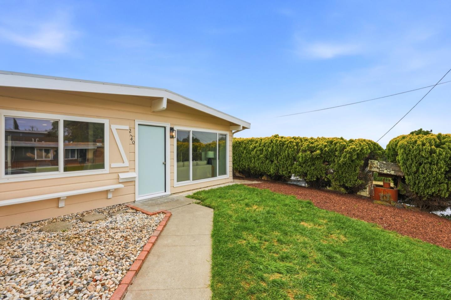 2140 Espanola Drive