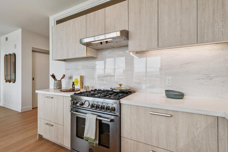 188 West Saint James Street 10409