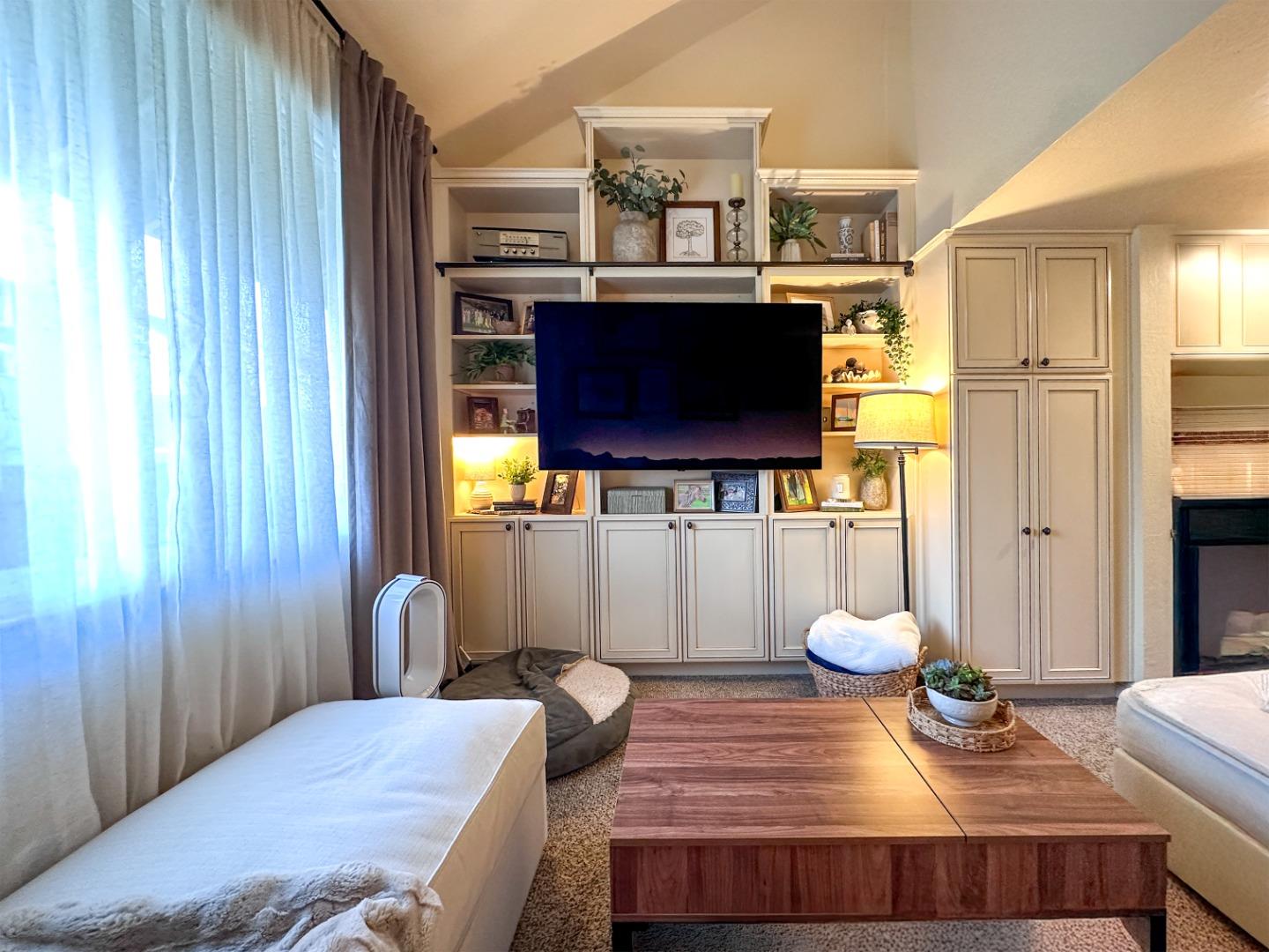 565 English Avenue 13