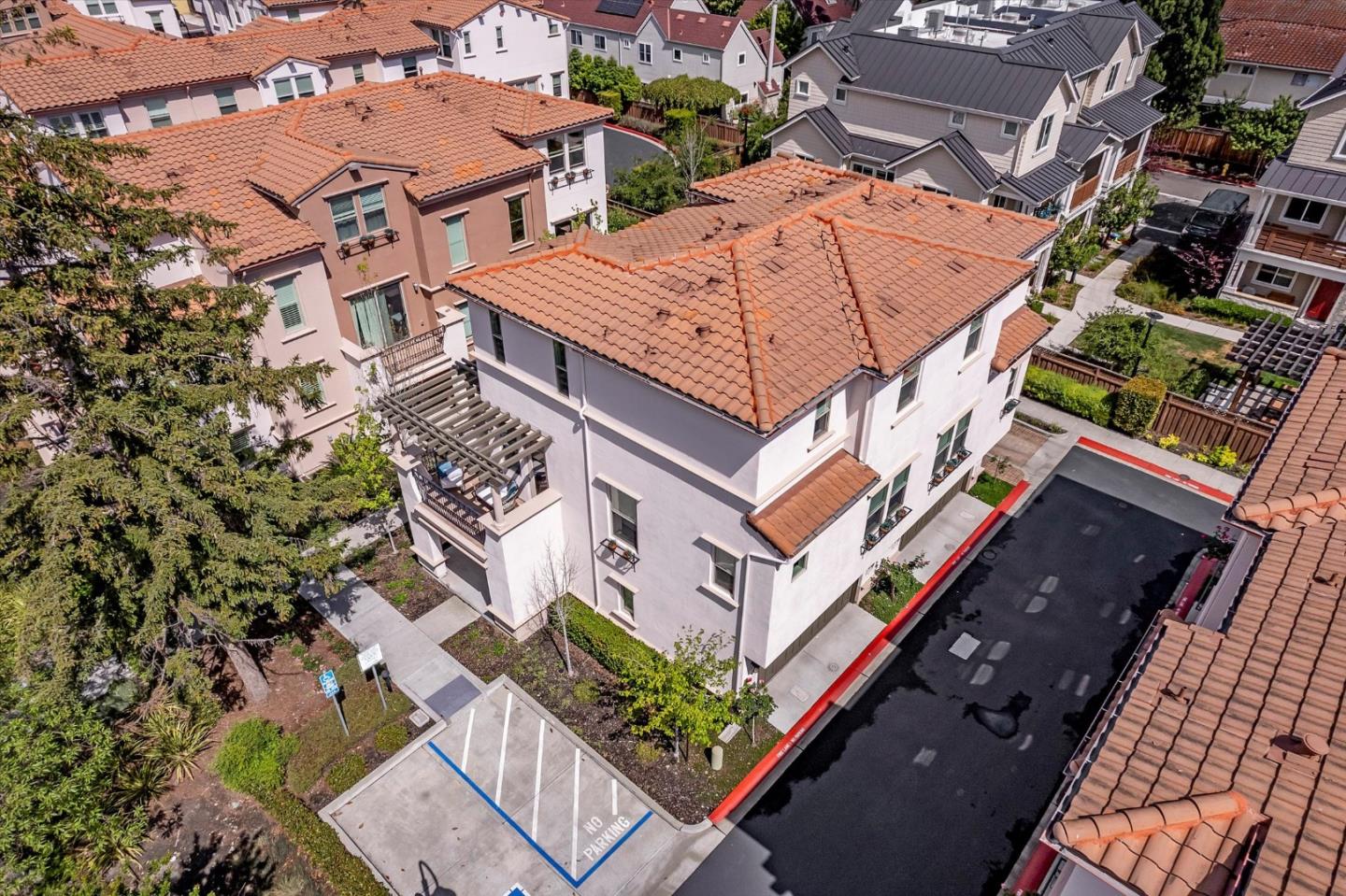 1942 San Luis Avenue