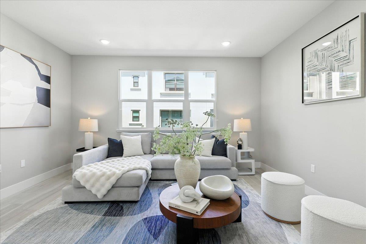 815 Santa Cecilia Terrace