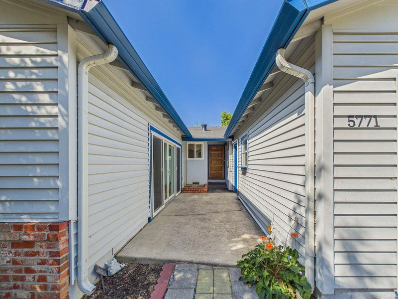 5771 West Walbrook Drive