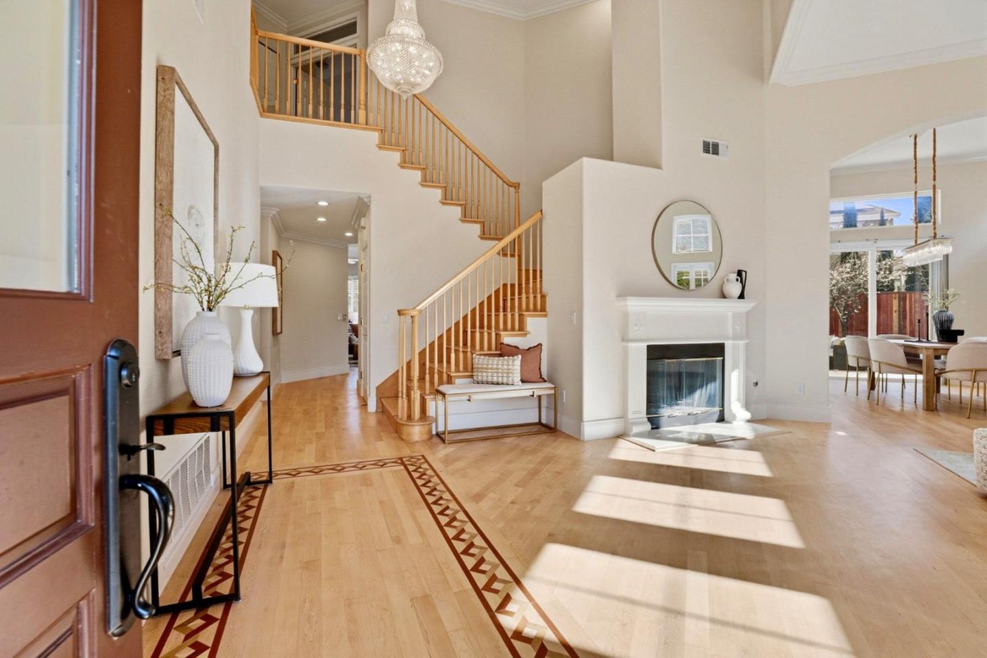 1510 Avenida De Los Padres