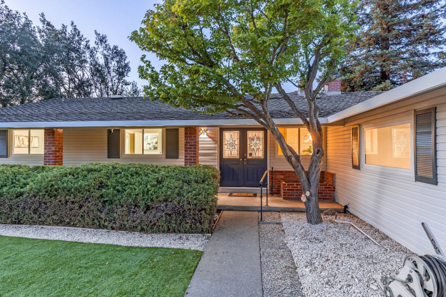 19349 NORTHAMPTON Drive