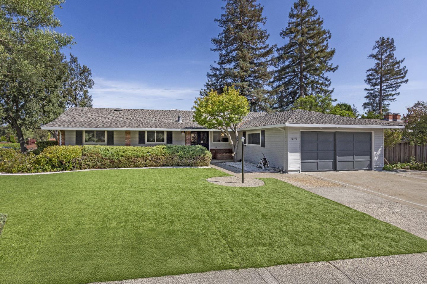 19349 NORTHAMPTON Drive