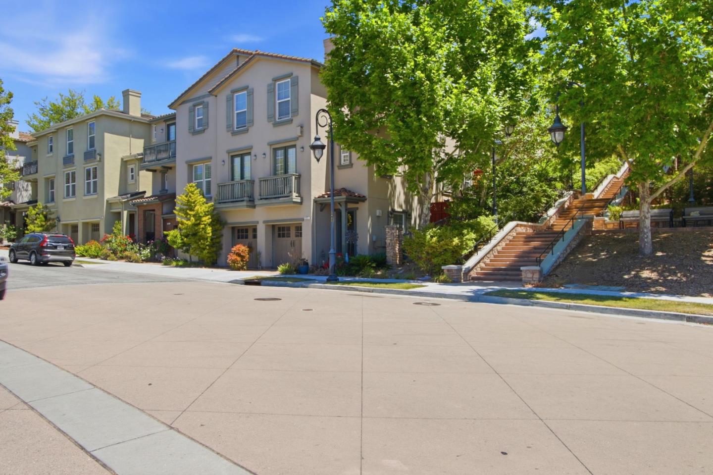 2400 Plateau Drive