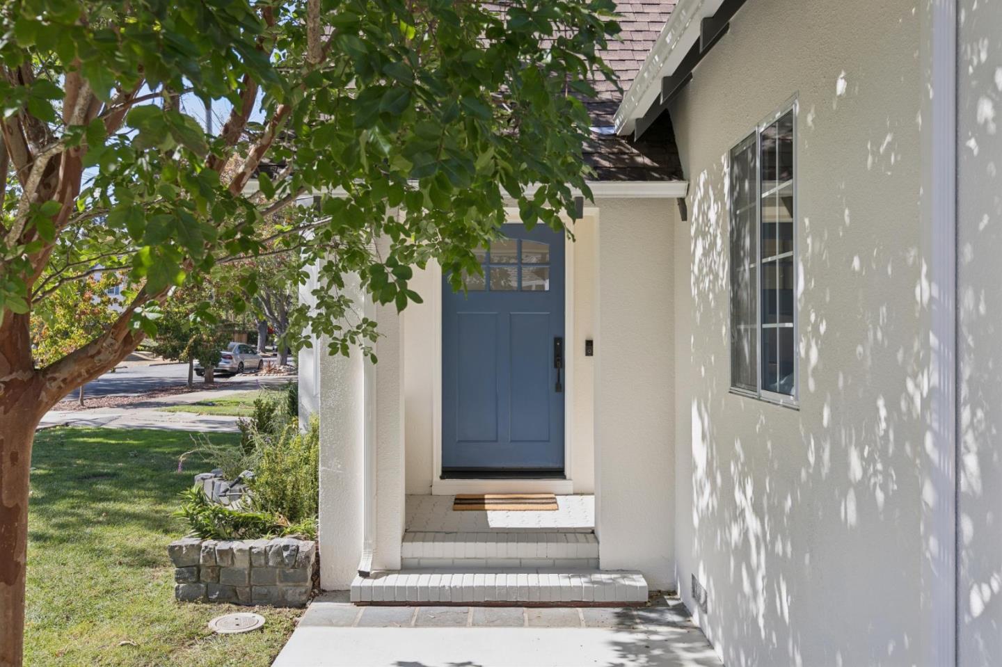 1227 Rhus Street