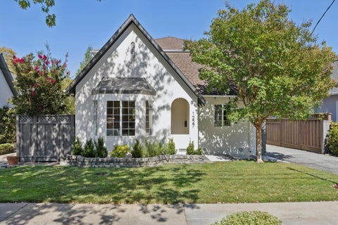 Photo of 1227 Rhus Street, SAN MATEO, CA 94402 (MLS # ML82062156)