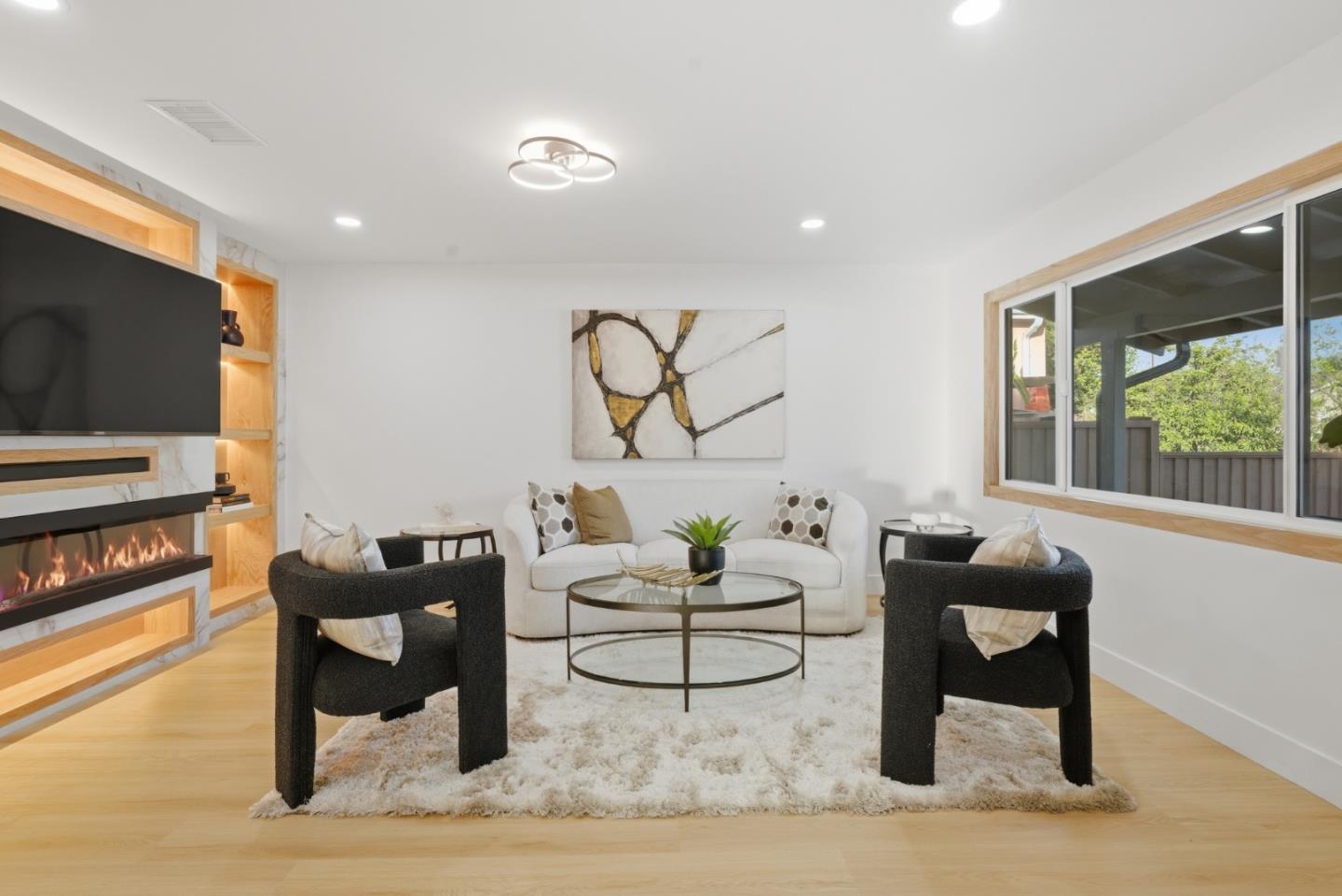 1497 Meadow Glen Way