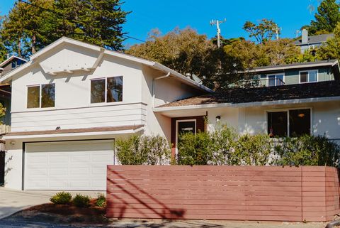 Photo of 615 Clubhouse Drive, APTOS, CA 95003 (MLS # ML82034847)