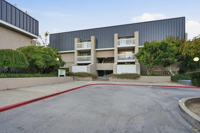 675 Sharon Park Drive 208