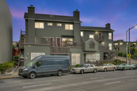 Tiny photo for 7625 Mission Street, DALY CITY, CA 94014 (MLS # ML82022088)