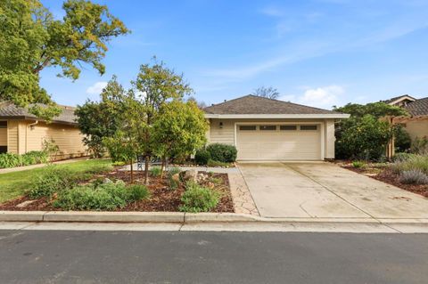 Tiny photo for 7112 Via Portada, SAN JOSE, CA 95135 (MLS # ML82030511)