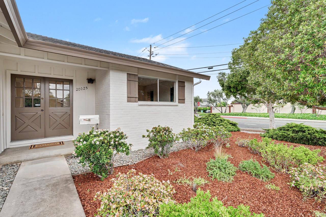 20025 Cedar Tree Lane