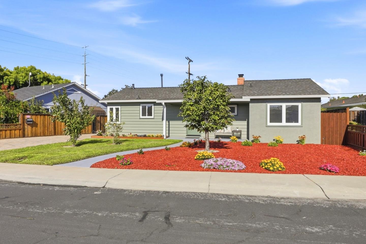 1285 Chapel Drive
