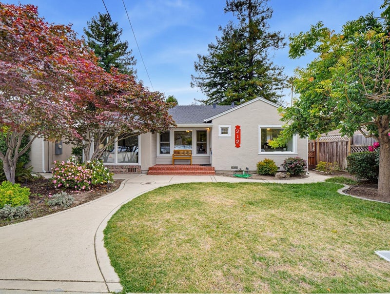 212 Dellview Avenue
