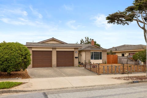 Tiny photo for 3135 Messinger Drive, MARINA, CA 93933 (MLS # ML82048509)