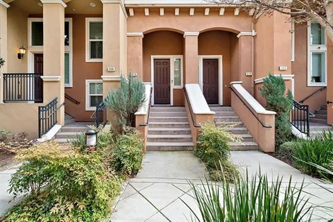 MLS: ML82006966