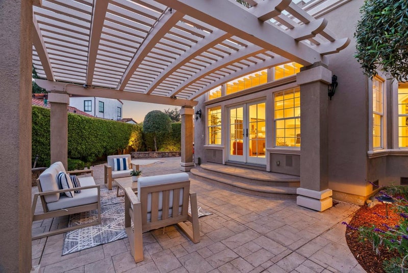 400 Seaview Drive