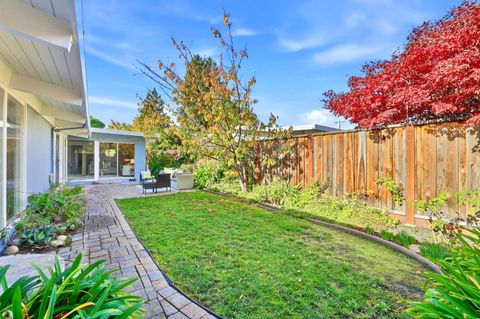 Tiny photo for 3839 Ross Road, PALO ALTO, CA 94303 (MLS # ML82028784)