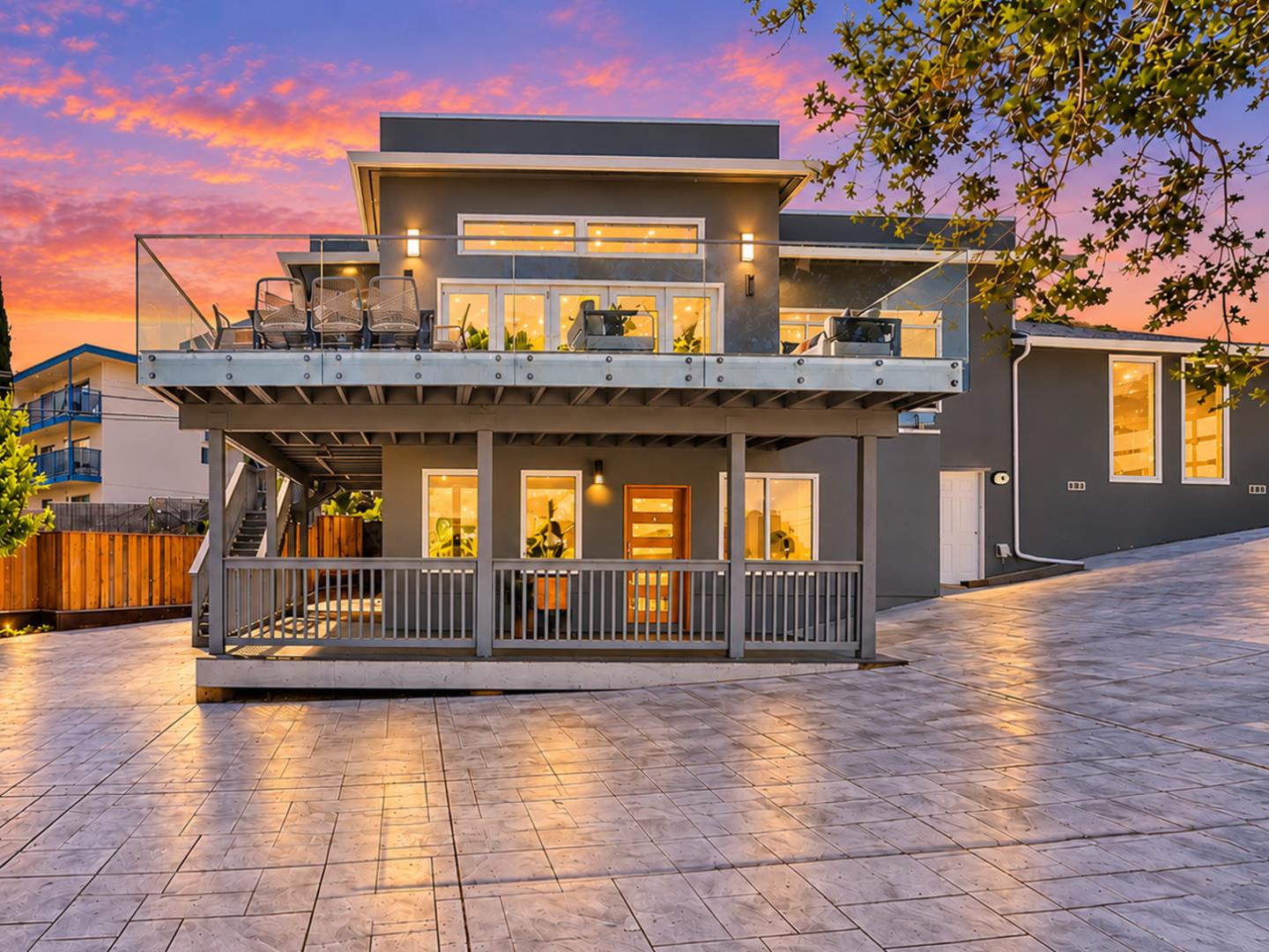 4321 Edison Street