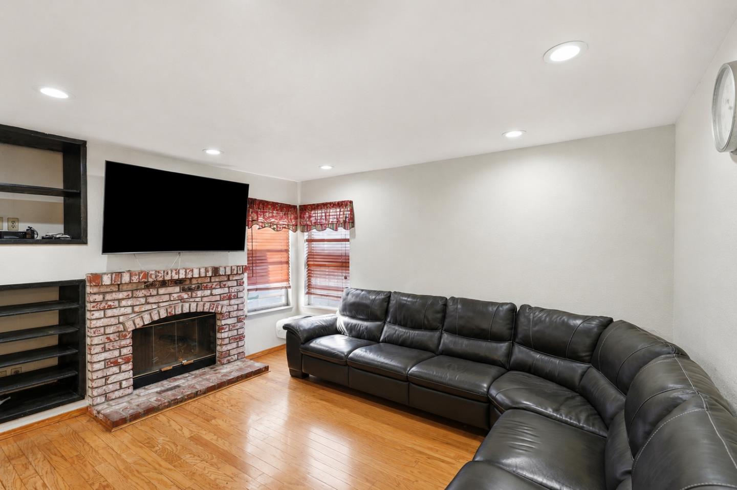 1182 Seasons Drive