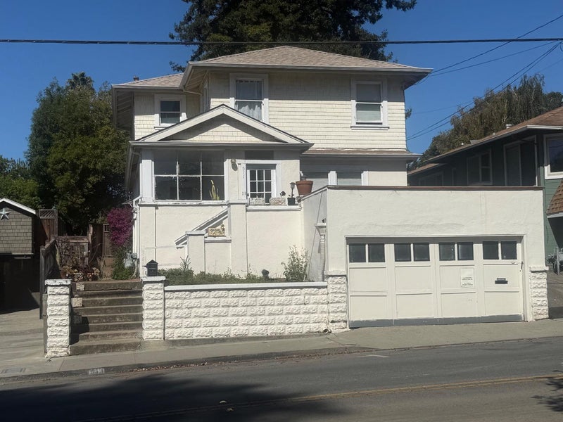 511 Capitola Avenue