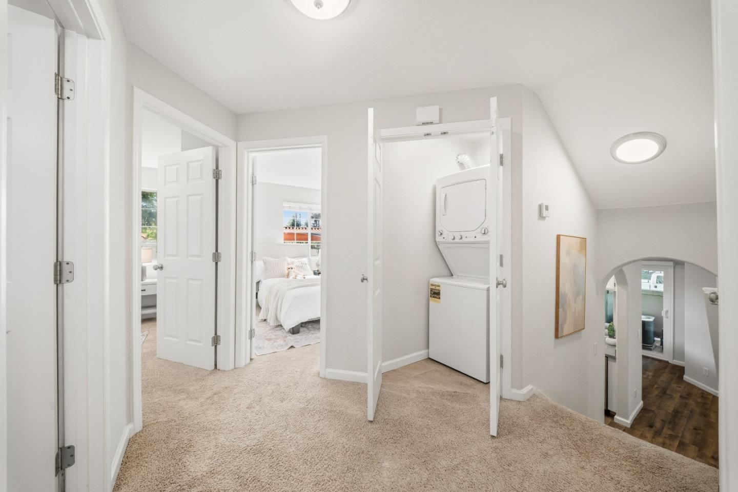 101 Sunnyhills Court