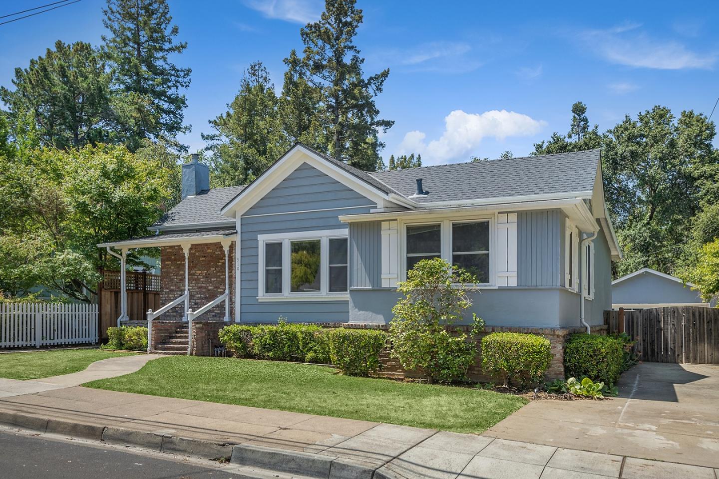 310 Johnson Avenue