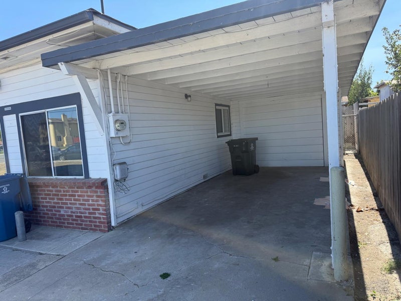 85 Paloma Avenue