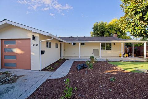 Photo of 19251 Phil Lane, CUPERTINO, CA 95014 (MLS # ML82023408)