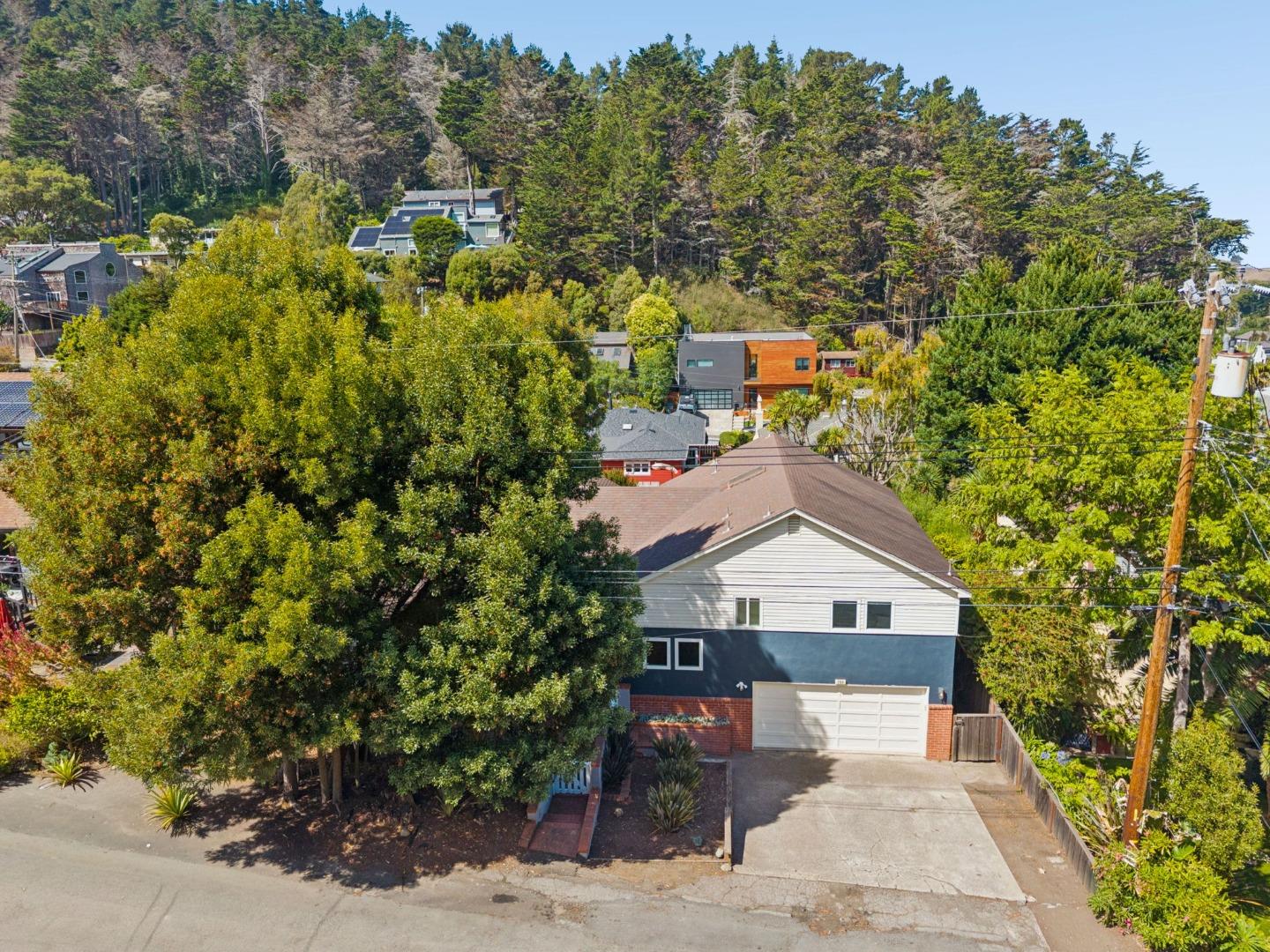 280 Angelita Avenue