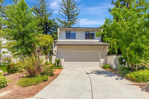Photo of 105 Strathmore Place, LOS GATOS, CA 95032 (MLS # ML82015344)