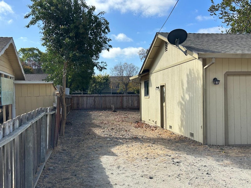 921 Nash Road