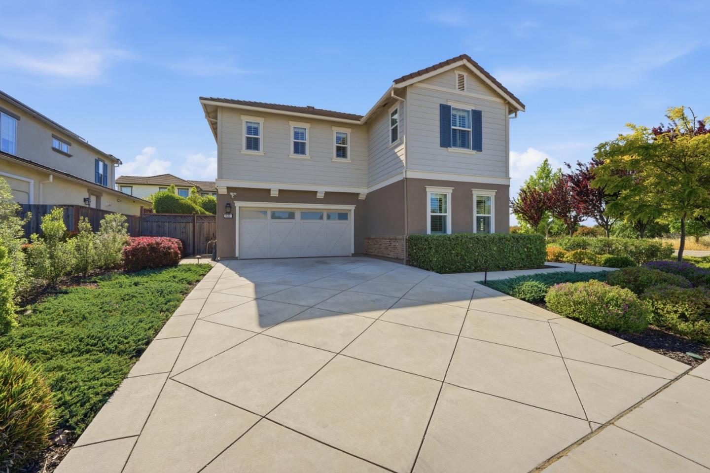 19221 Eagle View Drive