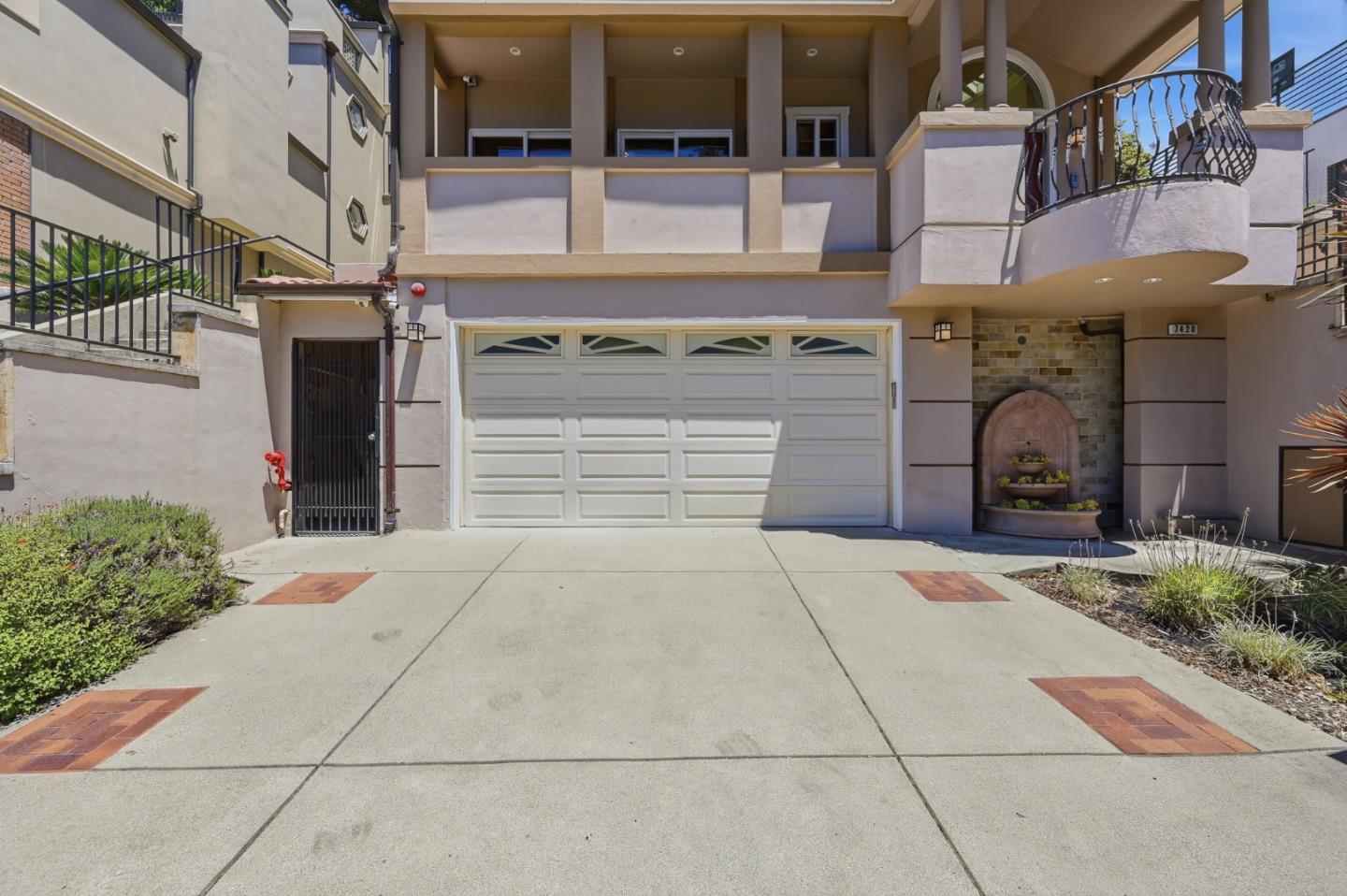 7420 Skyline Boulevard