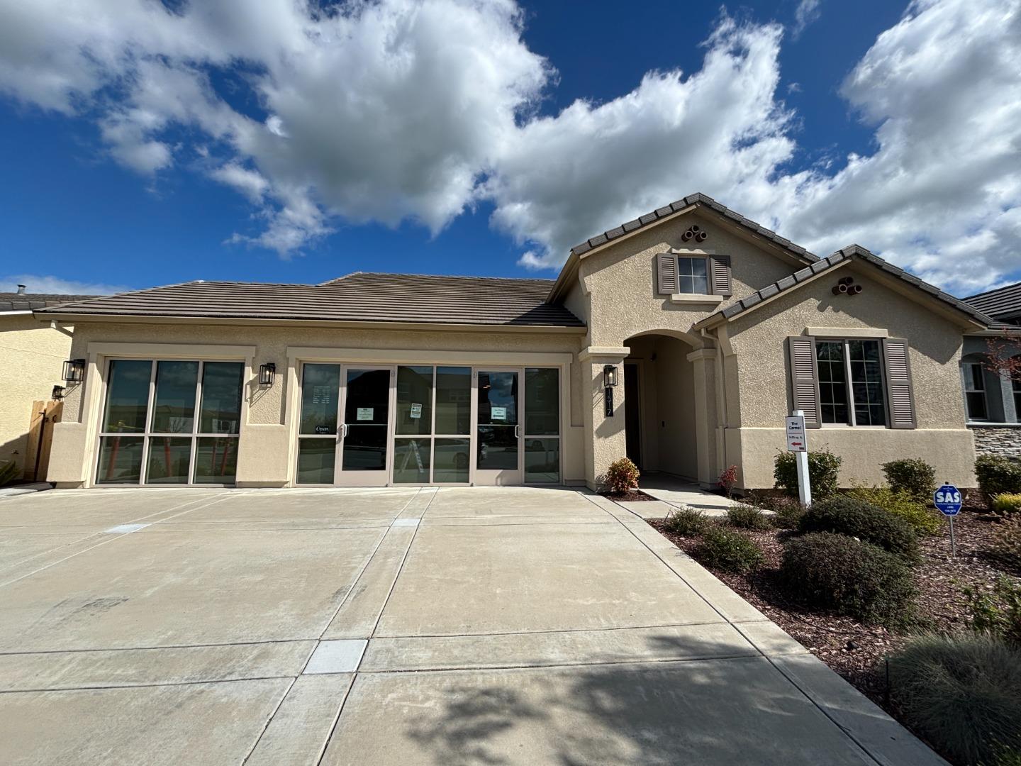 1517 Santana Ranch Drive