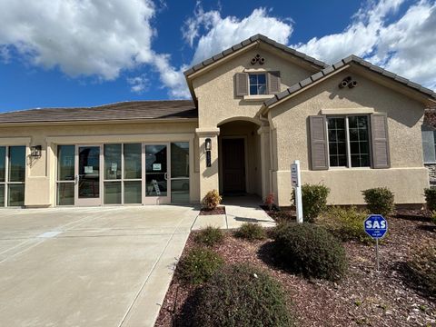 Photo of 1517 Santana Ranch Drive, HOLLISTER, CA 95023 (MLS # ML82037182)