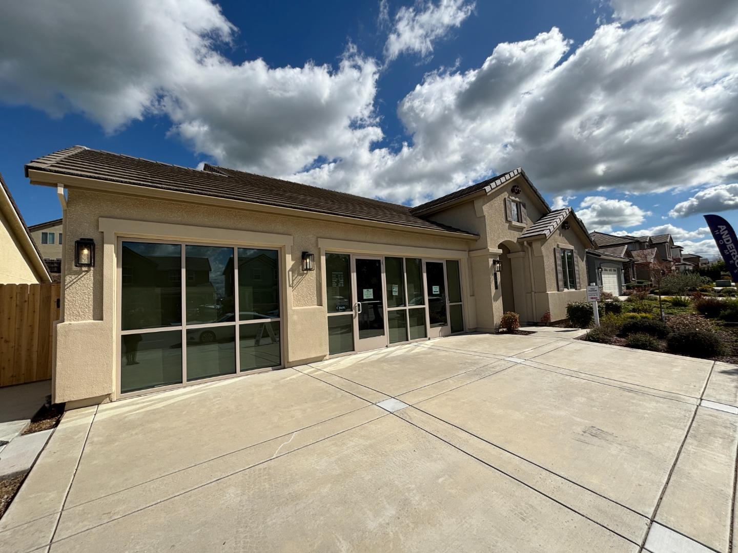 1517 Santana Ranch Drive