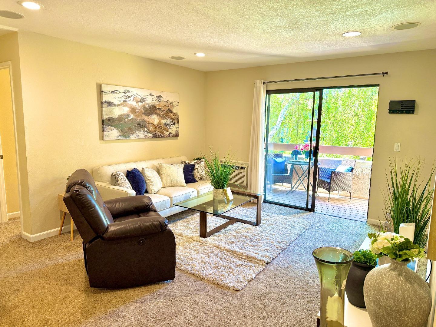 2250 Monroe Street 201