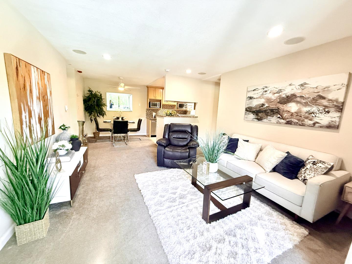 2250 Monroe Street 201