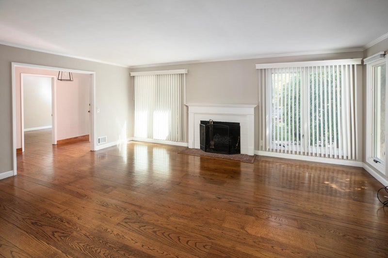 811 Stanford Avenue