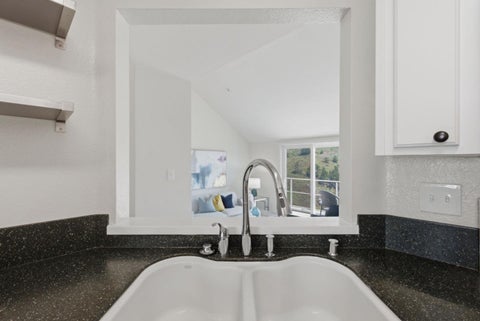 Tiny photo for 855 Mountain View Drive #4, Daly City, CA 94014 (MLS # ML82050458)