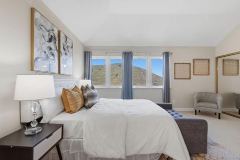 Tiny photo for 855 Mountain View Drive #4, Daly City, CA 94014 (MLS # ML82050458)