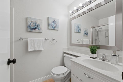 Tiny photo for 855 Mountain View Drive #4, Daly City, CA 94014 (MLS # ML82050458)