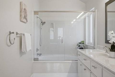Tiny photo for 855 Mountain View Drive #4, Daly City, CA 94014 (MLS # ML82050458)