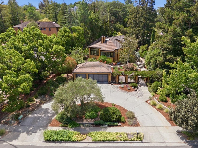202 Granada Way