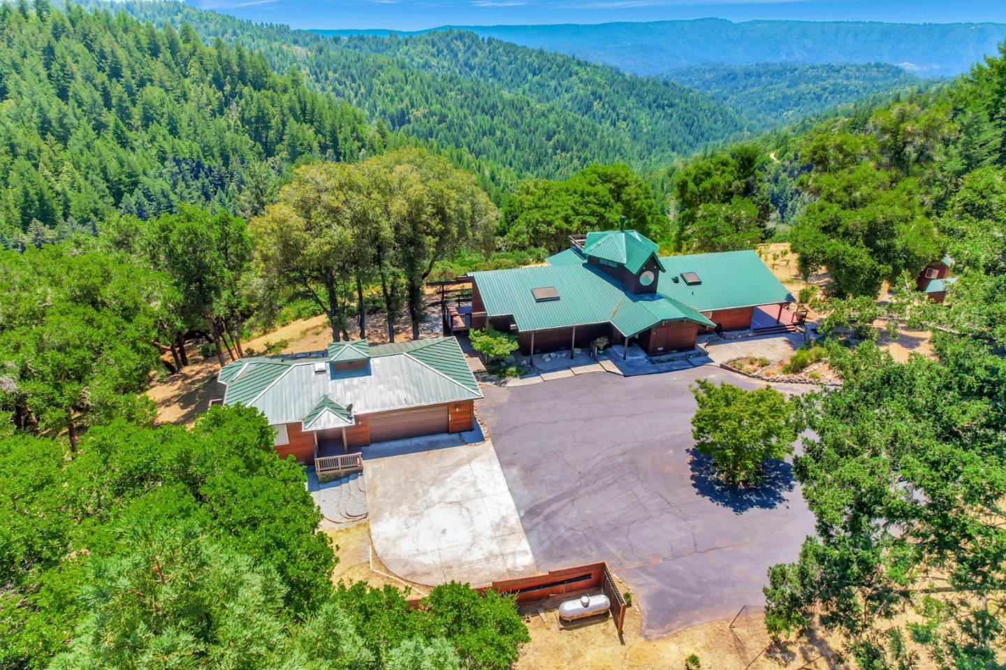 950 Oak Ridge Road