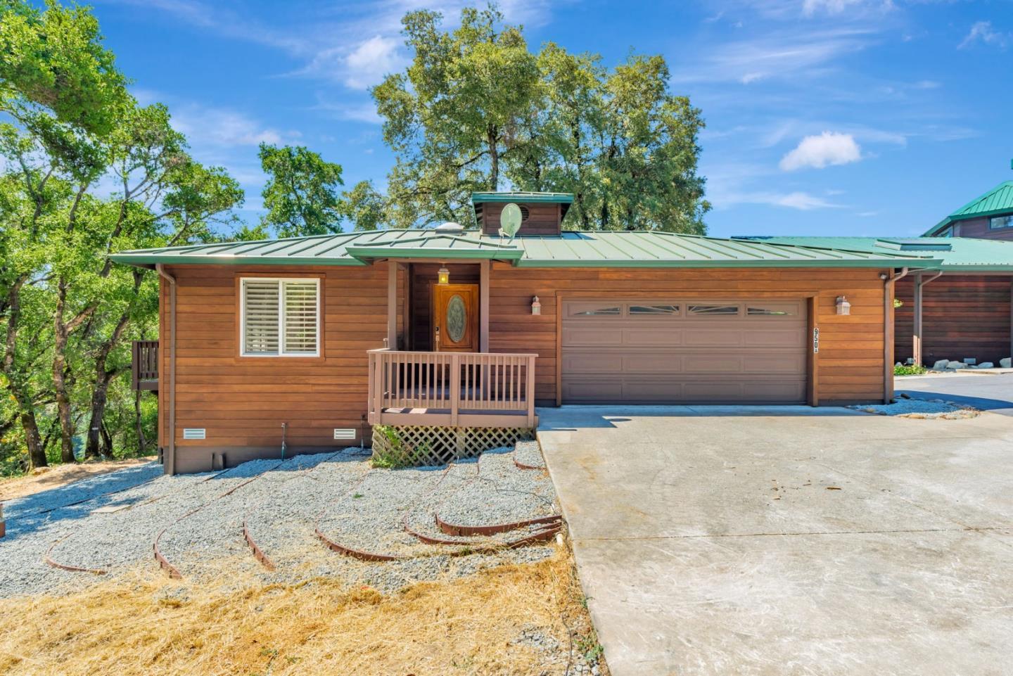 950 Oak Ridge Road